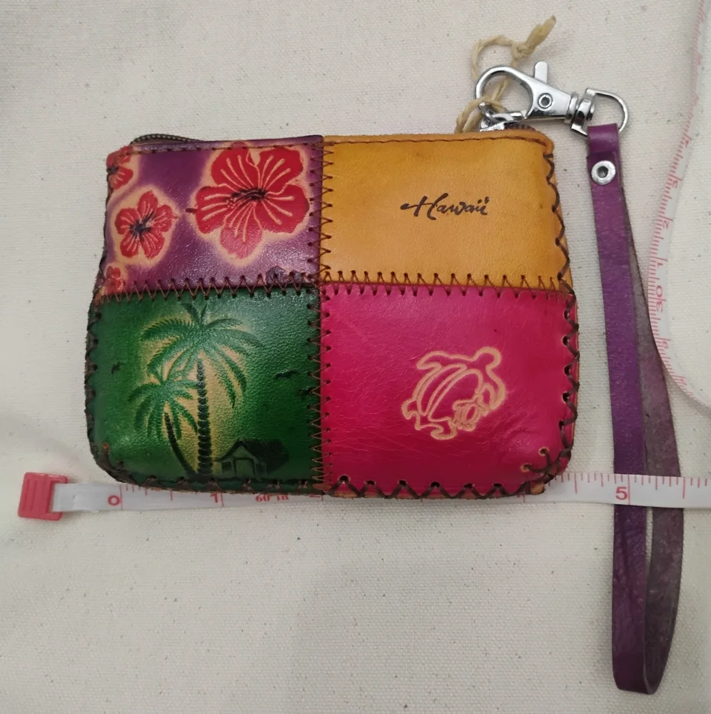 Aloha From Hawaii Handcrafted Multicolored Wristlet / Coin Purse NWOT